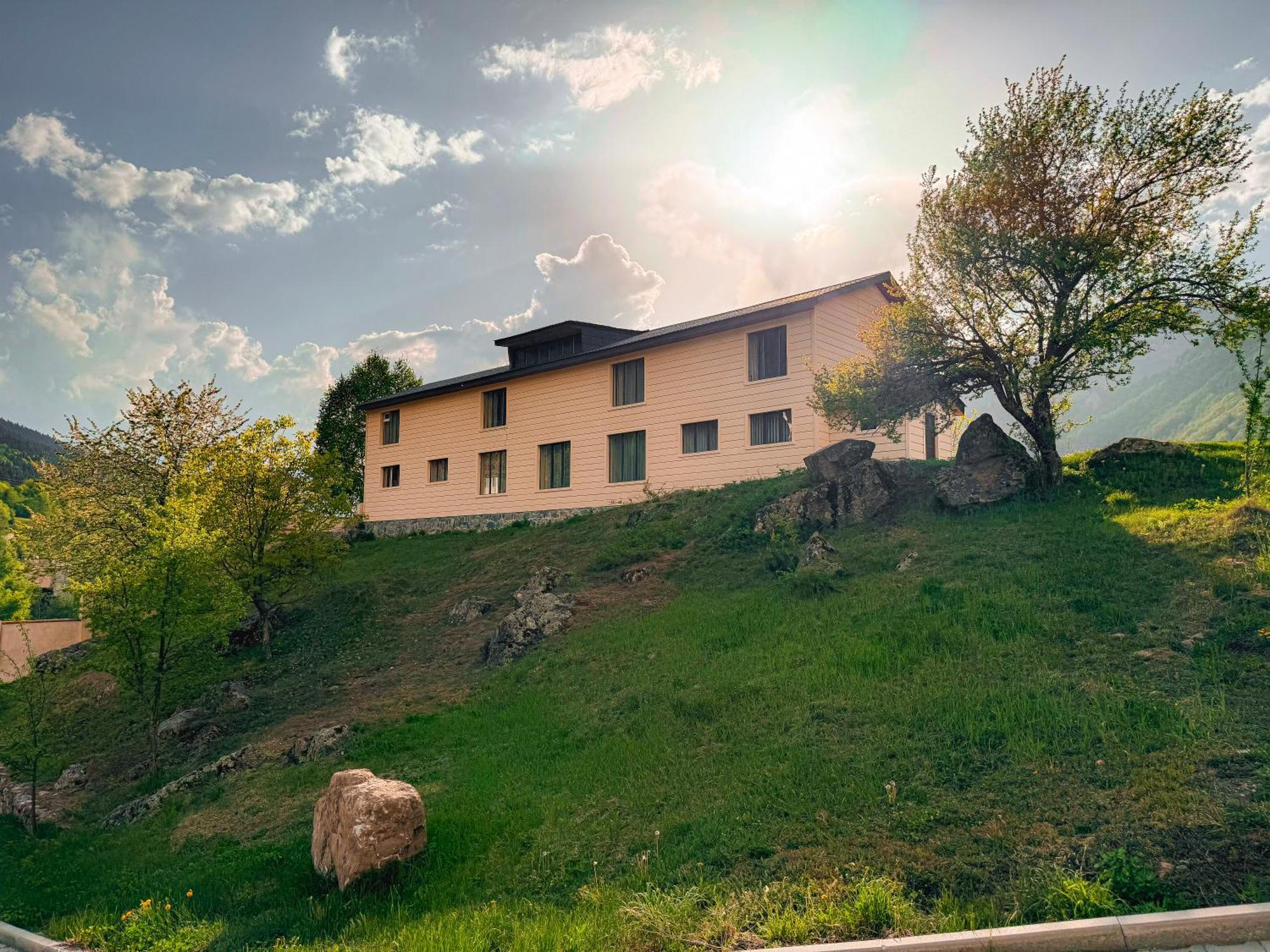 Mestiakhedi Hotel Exterior foto